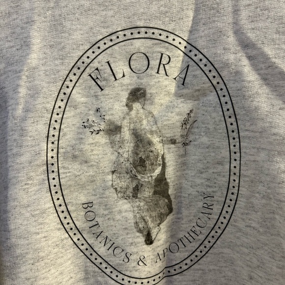 Flora grey crew neck - Picture 2 of 7